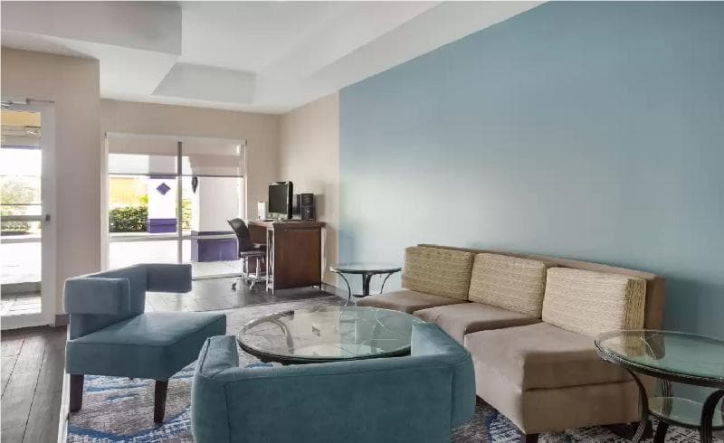 Bay Inn & Suites Foley 3