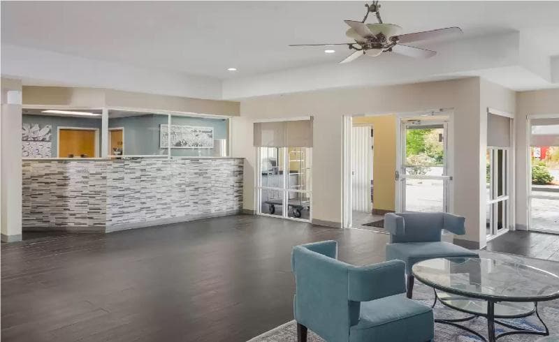 Bay Inn & Suites Foley 4