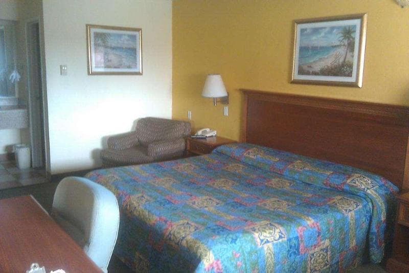 Travelodge By Wyndham Chicago - South Holland 4