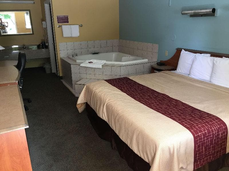 Fairbridge Inn & Suites Findlay 2