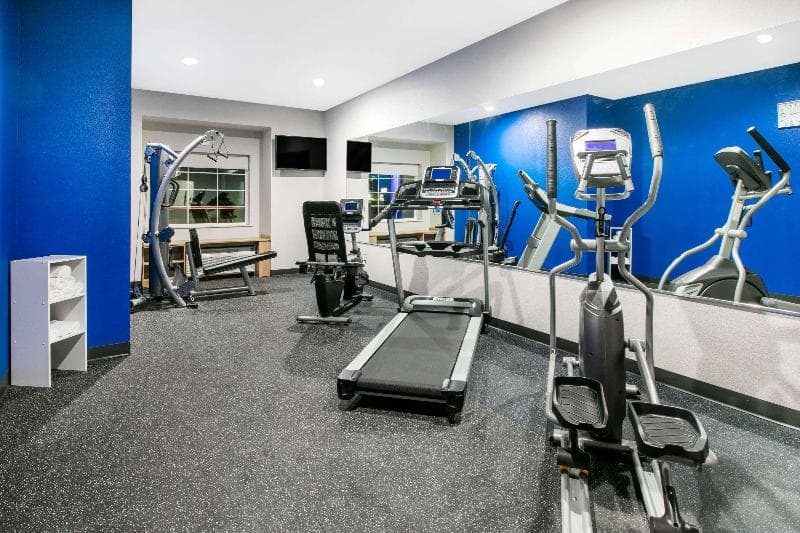 Microtel Inn & Suites By Wyndham Lubbock 2