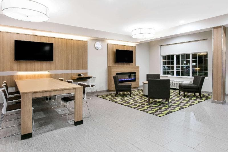 Microtel Inn & Suites By Wyndham Lubbock 5