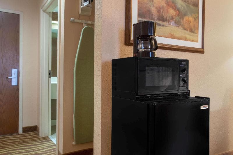 Days Inn & Suites By Wyndham Cuba 3
