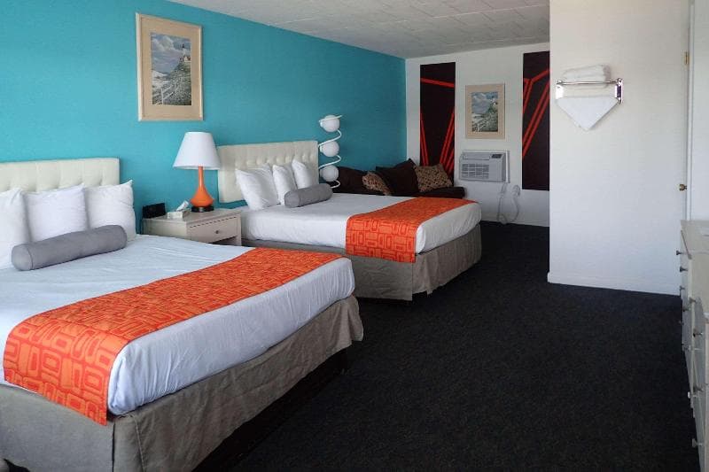 Hotel Cabana Oceanfront/ Boardwalk 3