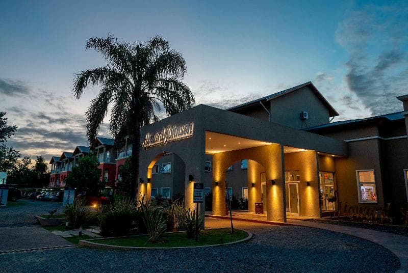 Howard Johnson by Wyndham Villa Carlos Paz 4