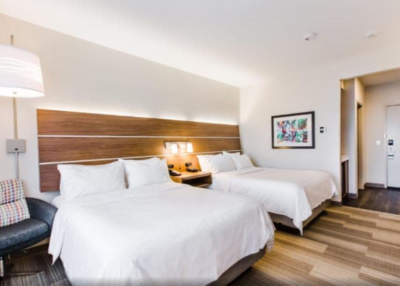 Holiday Inn Express & Suites West Edmonton-Mall Area 5