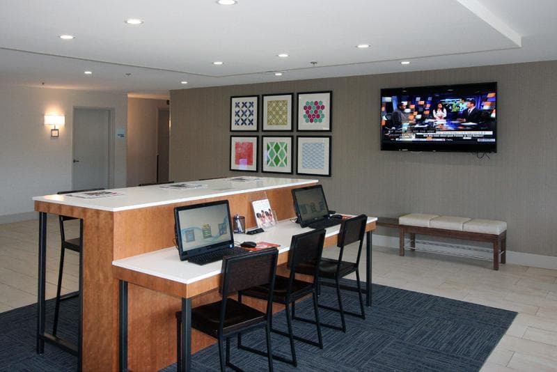 Holiday Inn Express Branford-New Haven 4