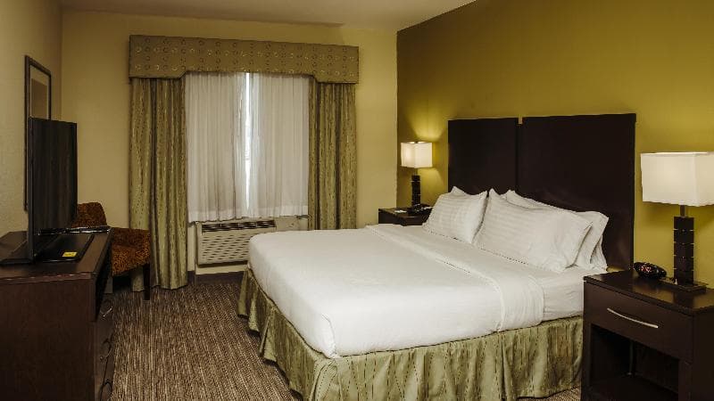 Holiday Inn Express And Suites Waller 3