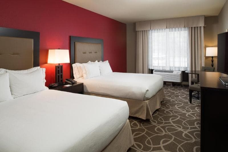 Holiday Inn Express Klamath - Redwood Ntl Pk Area photo 1