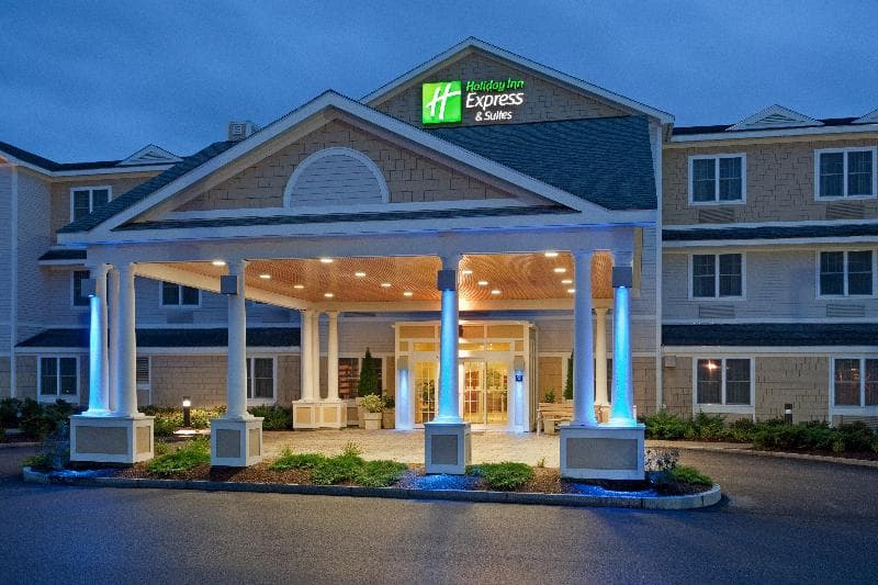 Holiday Inn Express & Suites Rochester 4