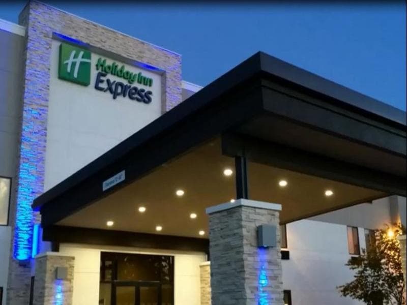 Holiday Inn Express And Suites Tulsa Ne - Claremor 2
