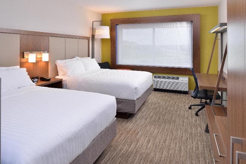 Holiday Inn Express And Suites Madison 3