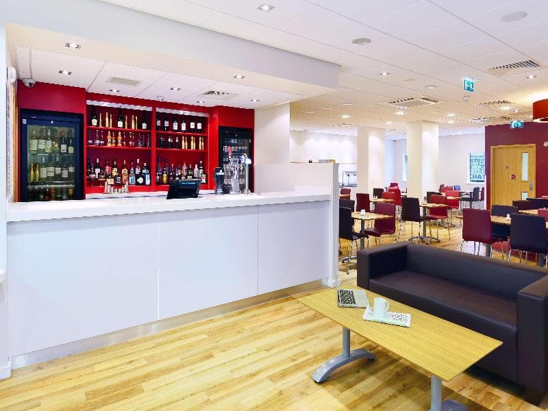 Travelodge Glasgow Queen Street 4