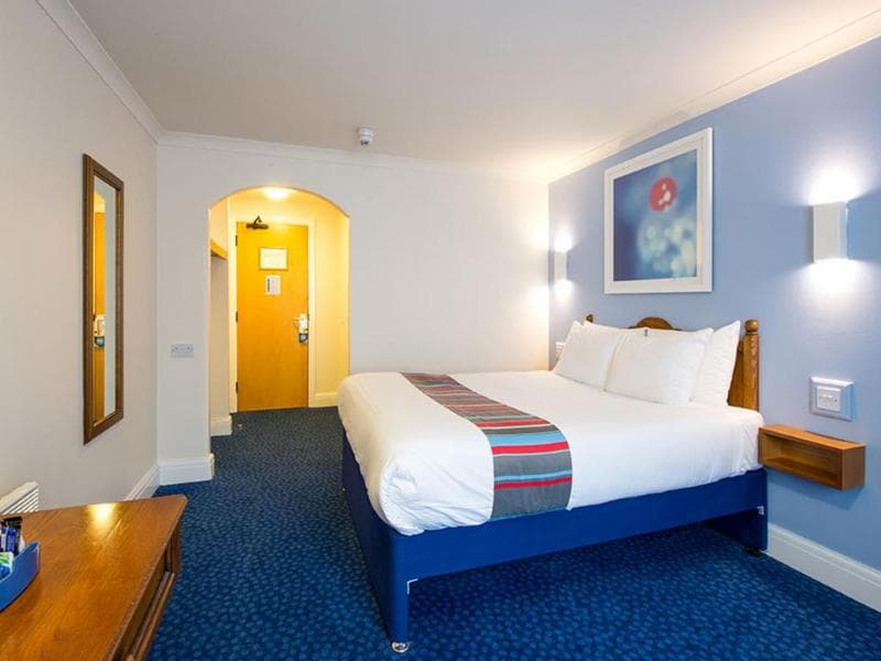 Travelodge Perth Central 5