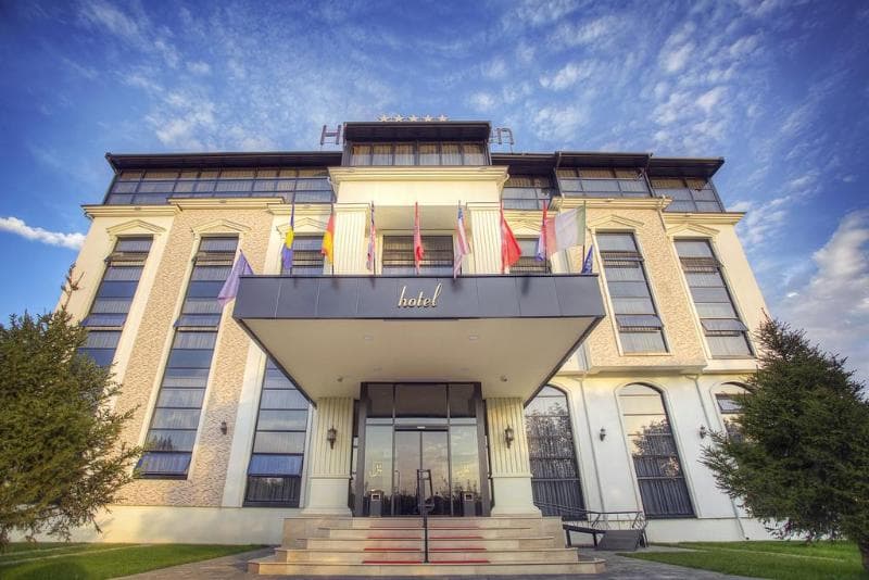 Garden Hotel Pristina 3