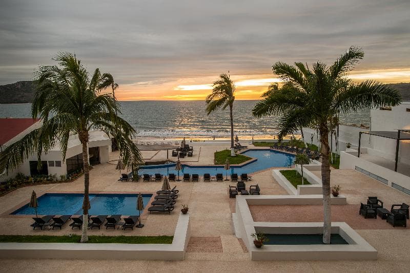 Ocean View Beach Hotel photo 1