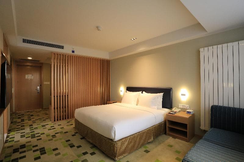 Holiday Inn Express Zhangjiakou Park View 3