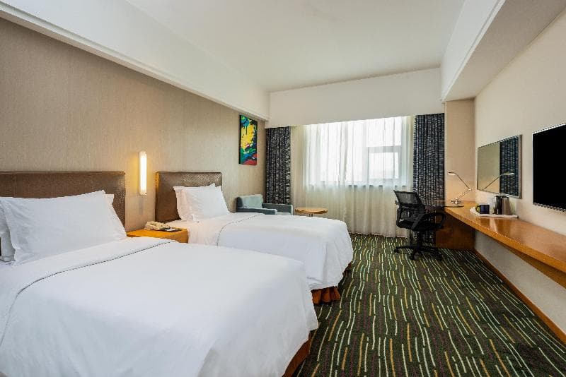 Holiday Inn Express Shanghai New Jinqiao 3
