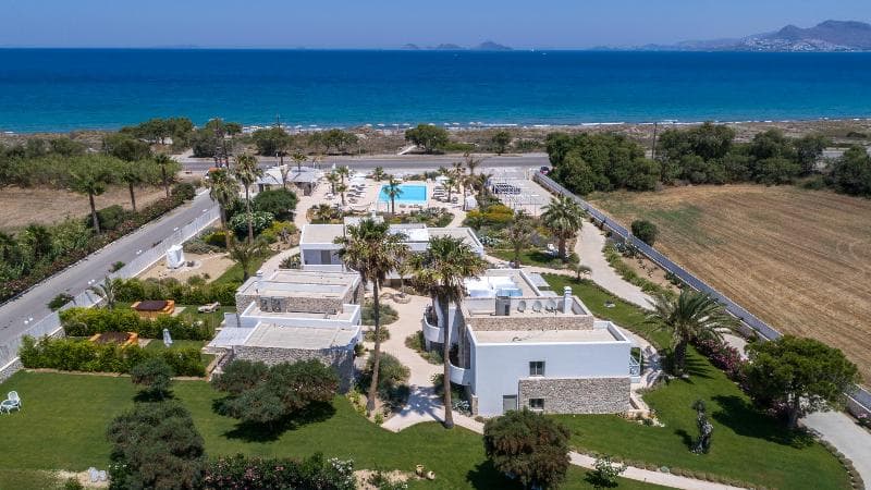 White Pearls Luxury Suites - Adults Only main