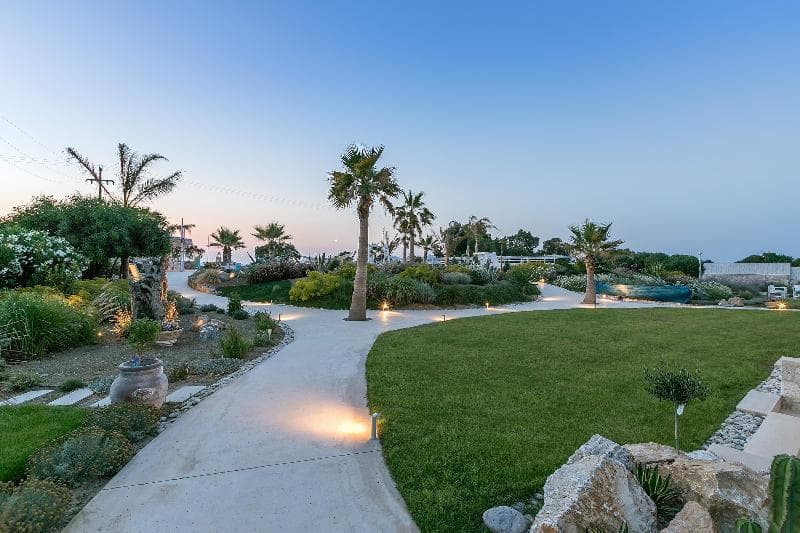White Pearls Luxury Suites - Adults Only 5