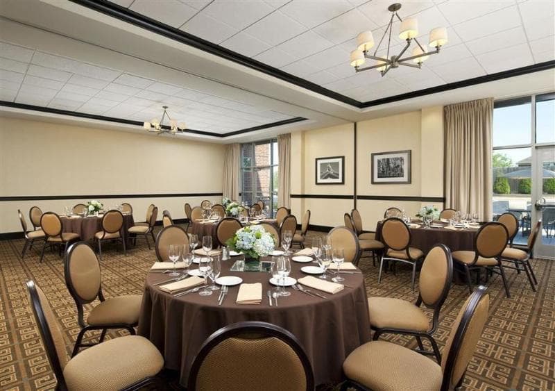 Sheraton Chicago Northbrook Hotel 5