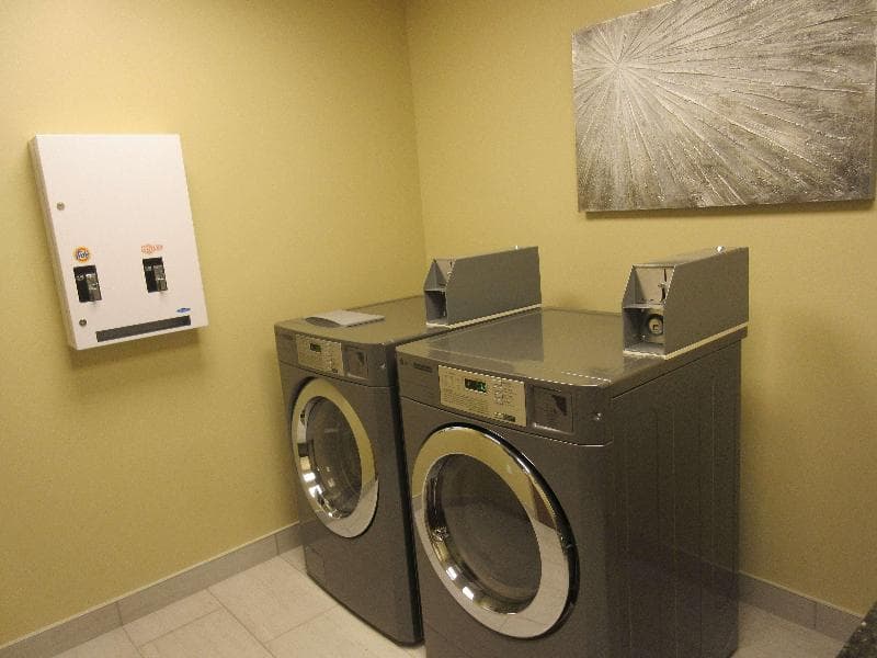 Best Western Plus St. John's Airport Hotel & Suites 4