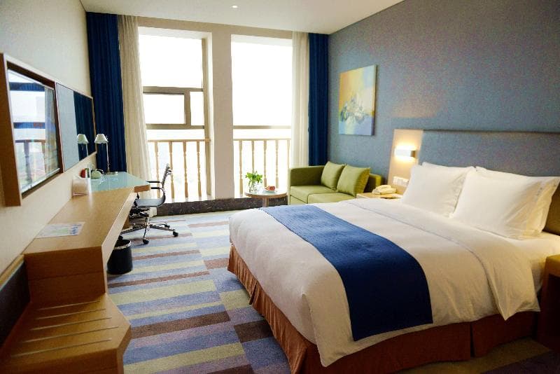 Holiday Inn Express Leshan City Square 3