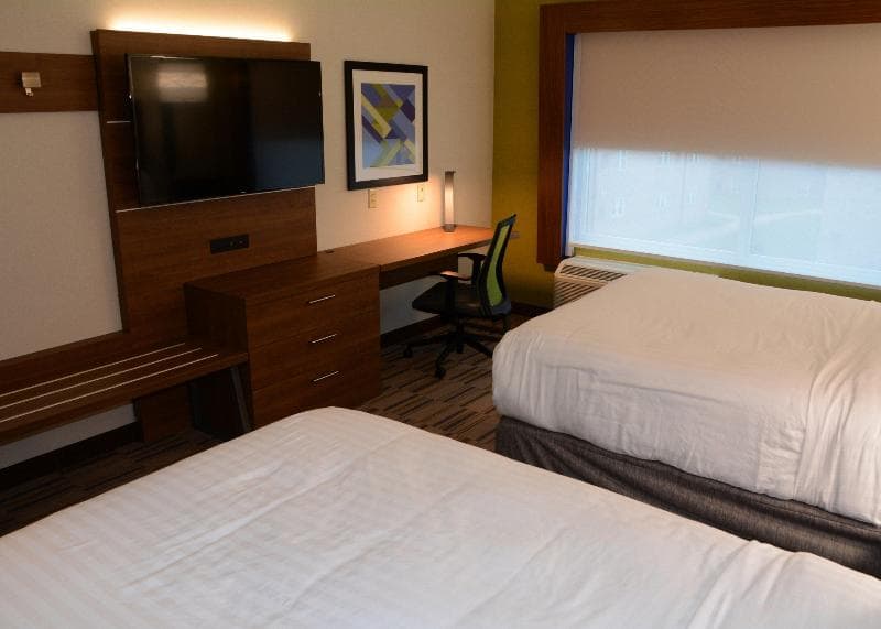 Holiday Inn Express And Suites Pittsburgh - Monroe 3