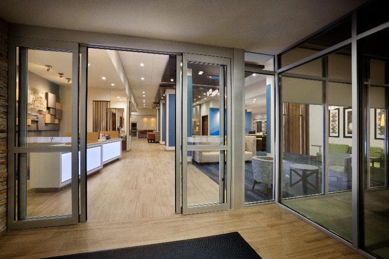 Holiday Inn Express & Sts Mcallen - Medical Centre 5