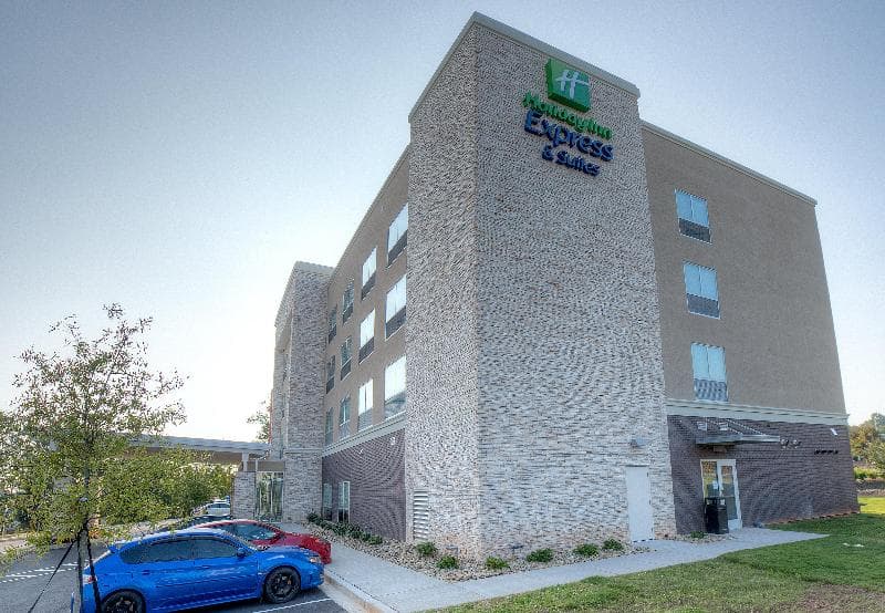 Holiday Inn Express And Suites Fort Mill 2