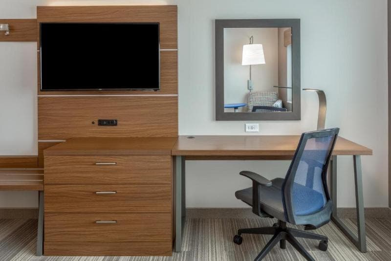 Holiday Inn Express And Suites Rice Lake 5