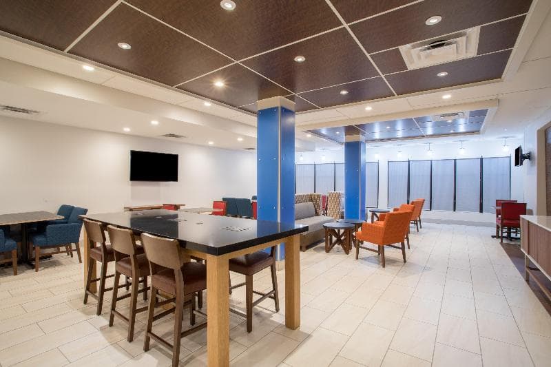 Holiday Inn Express And Suites Owings Mills-Baltim 4