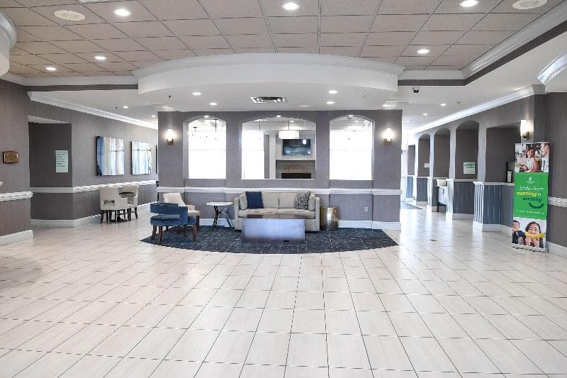 Holiday Inn Valdosta Conference Center 5