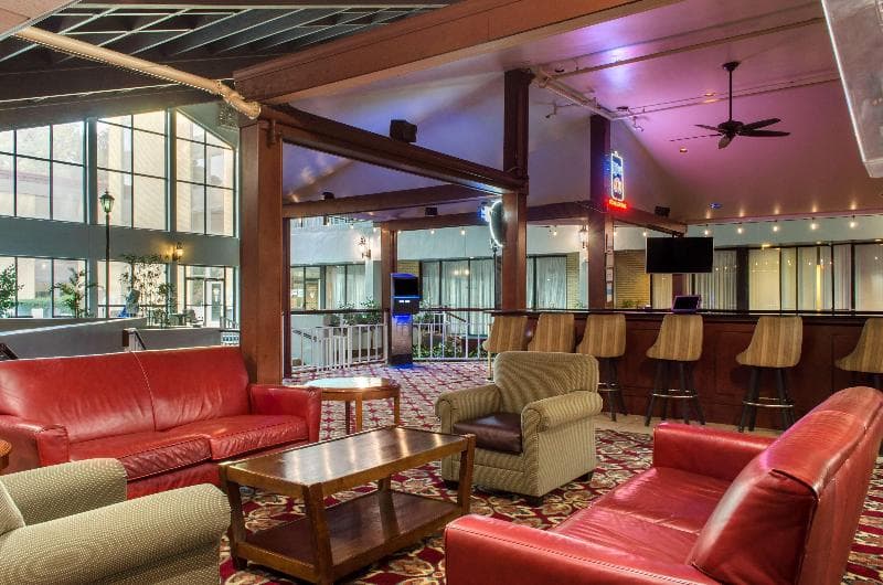 Ramada By Wyndham Shreveport Airport 2