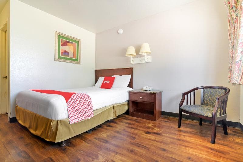 Oyo Hotel South Bend - Campus photo 1