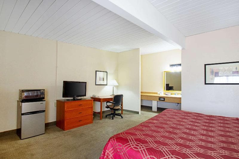 Travelodge By Wyndham Appleton 3