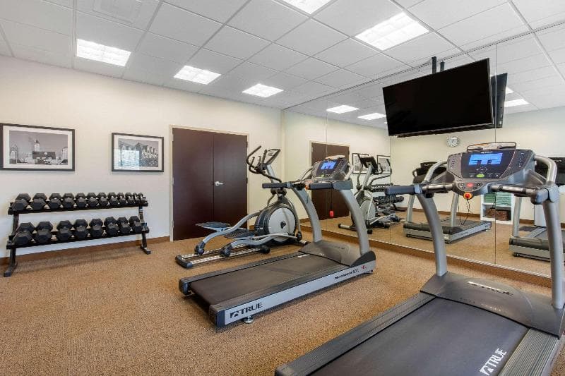 Mainstay Suites Saint Louis Airport 5