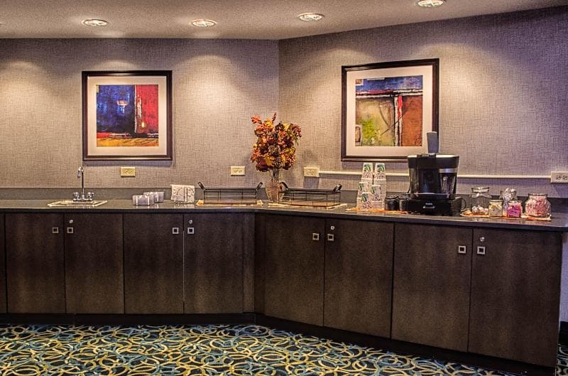 Holiday Inn Niagara Falls State Park Entry 5