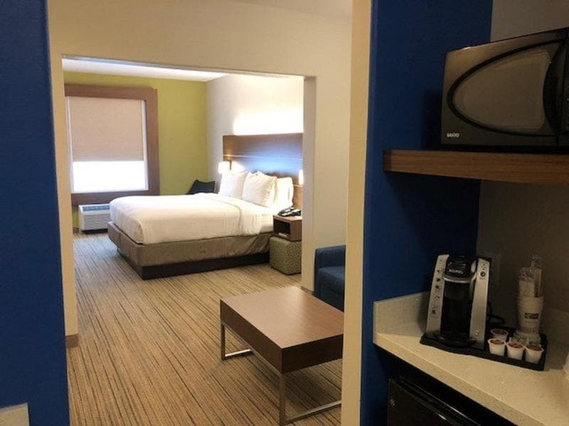 Holiday Inn Express And Suites Rio Grande City 3
