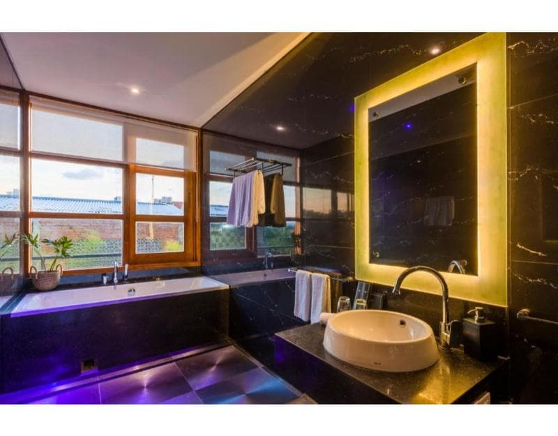 Imani Suites 5
