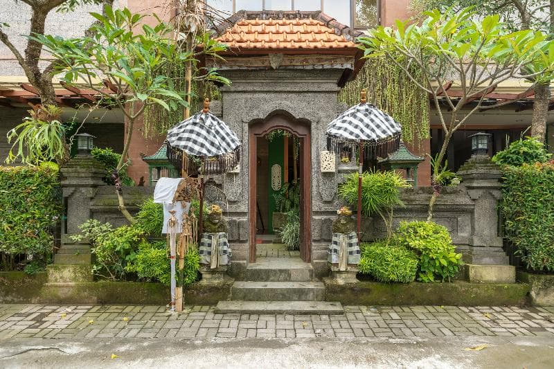Oyo 612 Dante Guesthouse 3