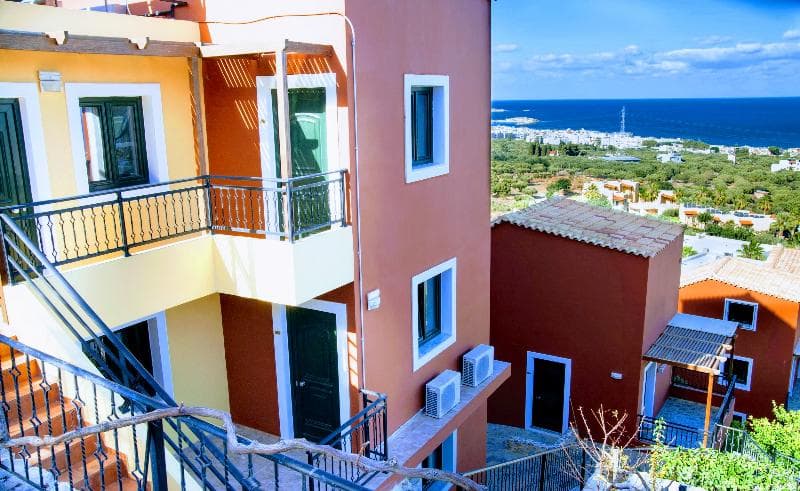 Ippoliti Village 4
