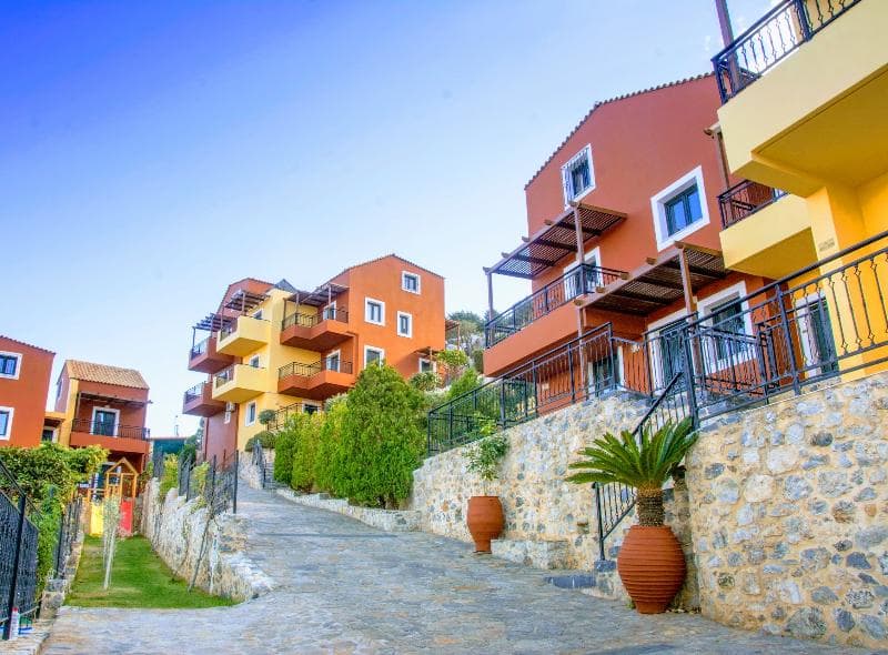 Ippoliti Village 5