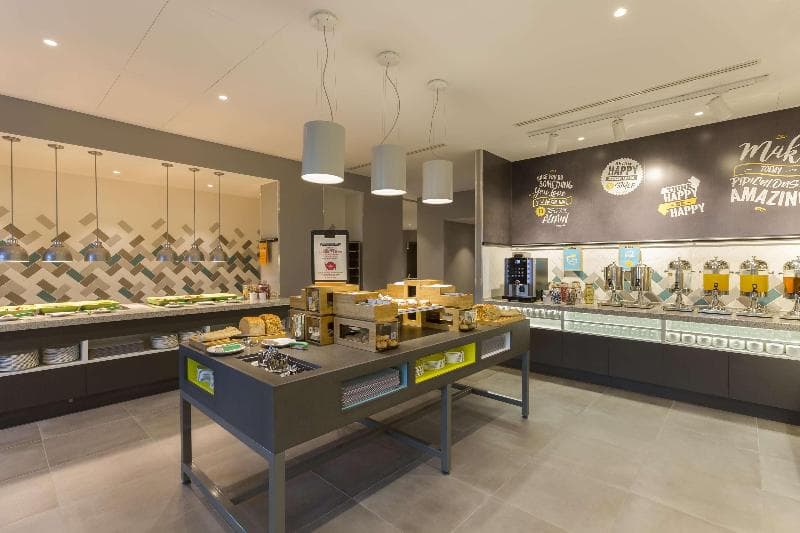 Hampton by Hilton Rome East 4