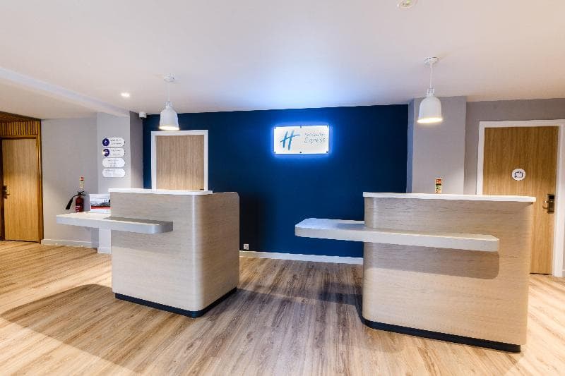 Holiday Inn Express Wigan 3