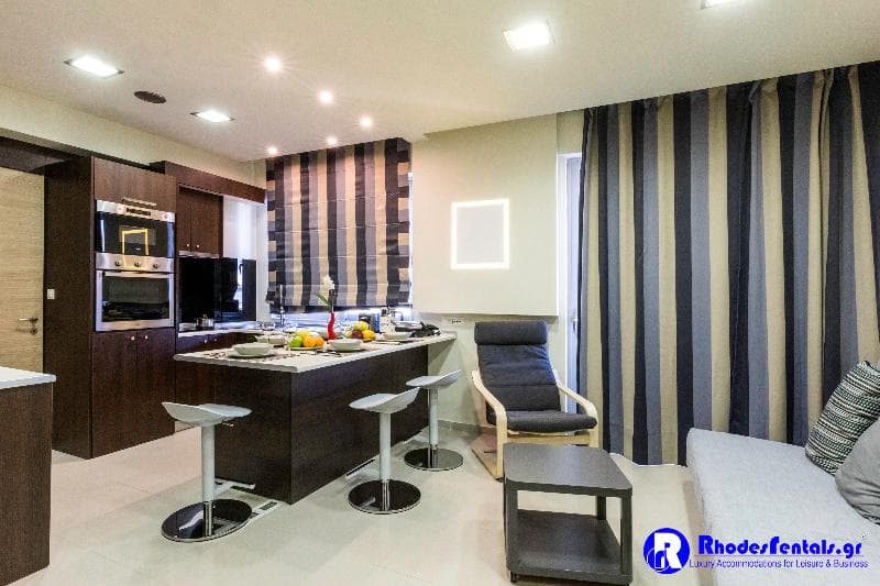 Rhodes Central Suite 4