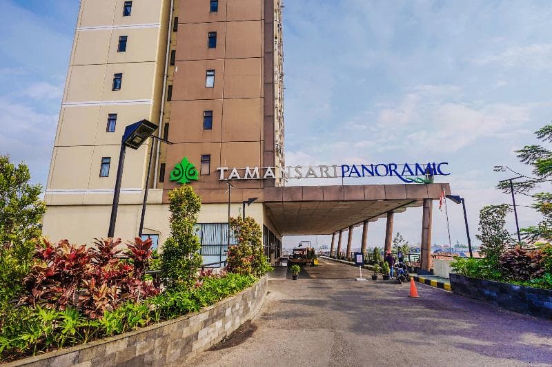 Oyo Flagship 483 Tamansari Panoramic Bandung 4
