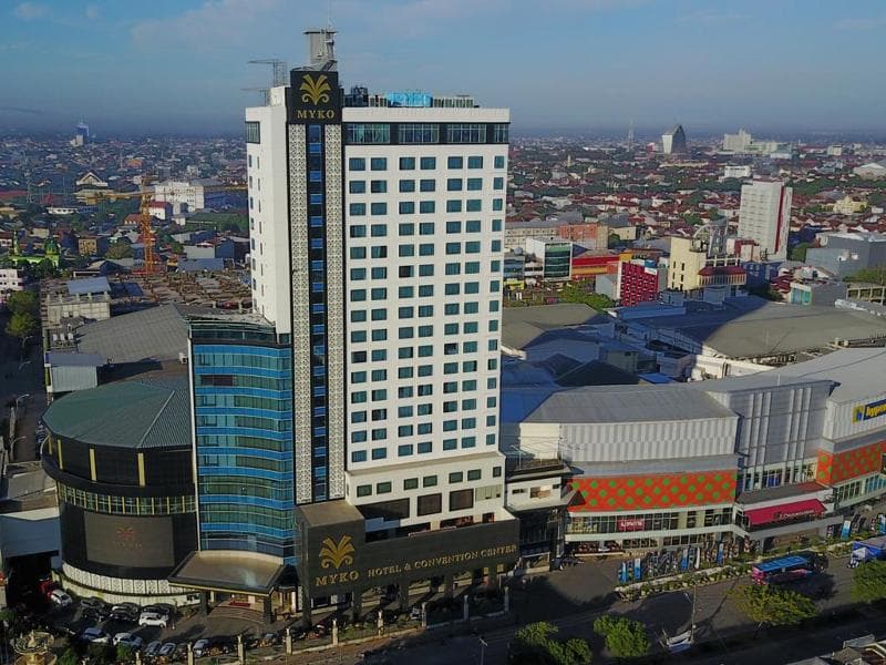Myko Hotel & Convention Center photo 1