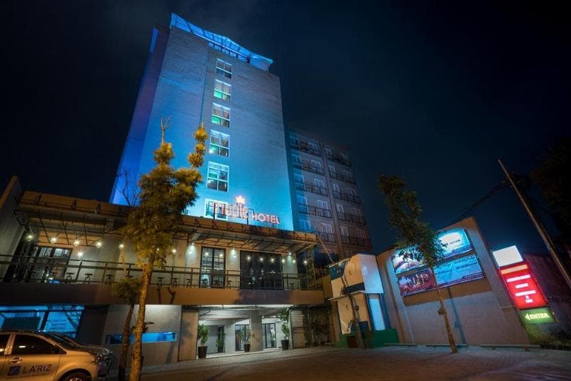 Maple Hotel Grogol Jakarta 4