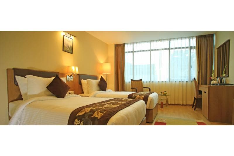 Mirage Lords Inn 5